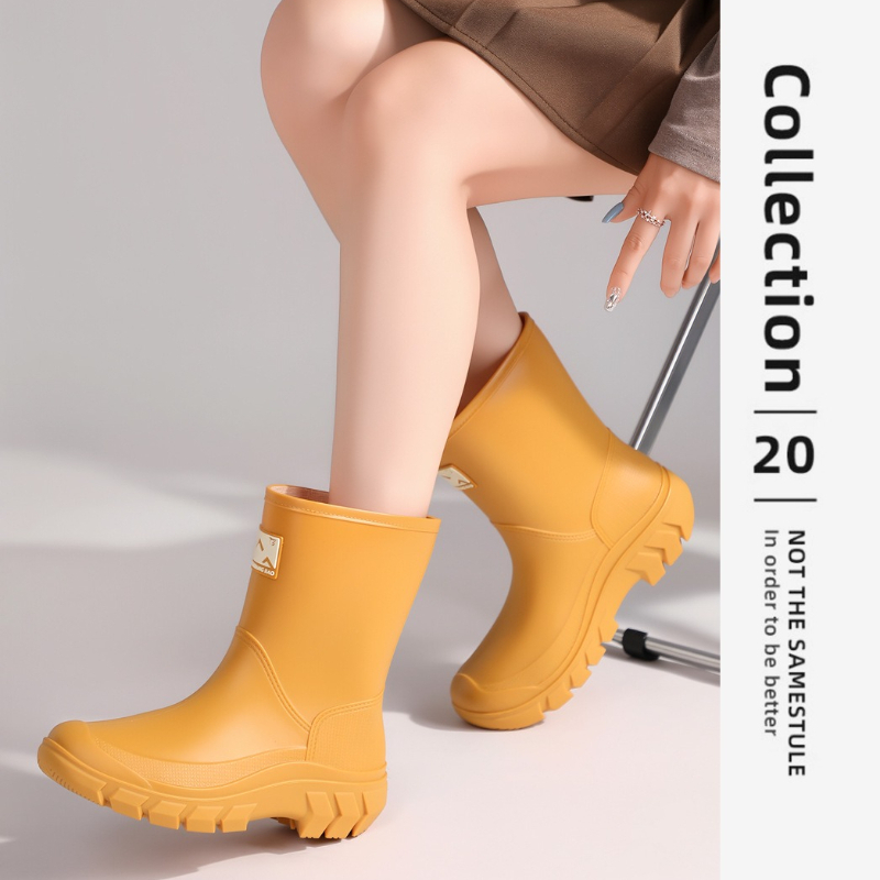 Women Fashion Online - Women's Mid-Calf Fleece Lined Rain Boots